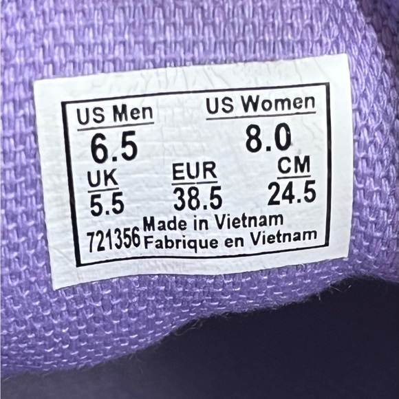 Vans Low Tops Shoes - Light Purple & White - Women’s Size 8 & Men’s Size 6.5 - Picture 9 of 10